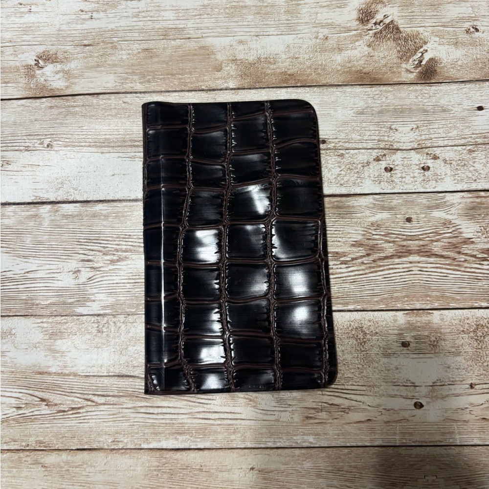 Black Crocodile Embossed Wallet
